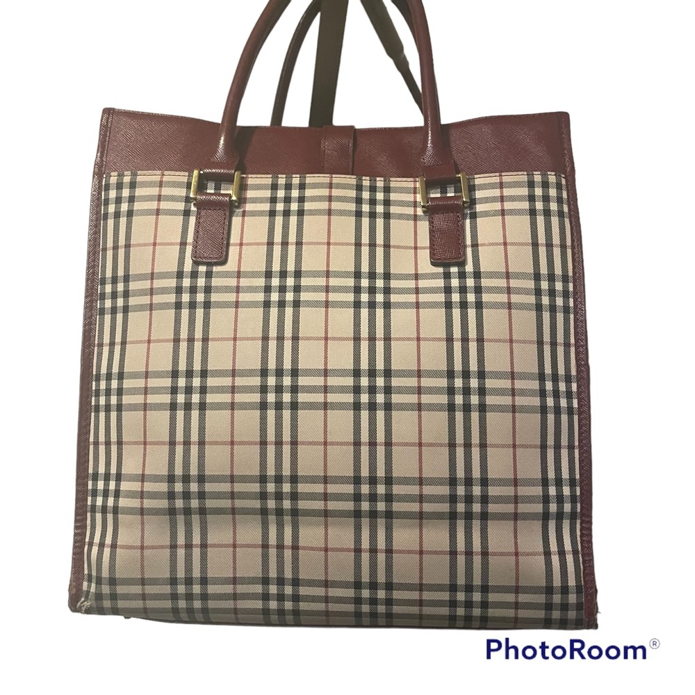 Authentic Burberry Nova Check Tote - Picture 8 of 10